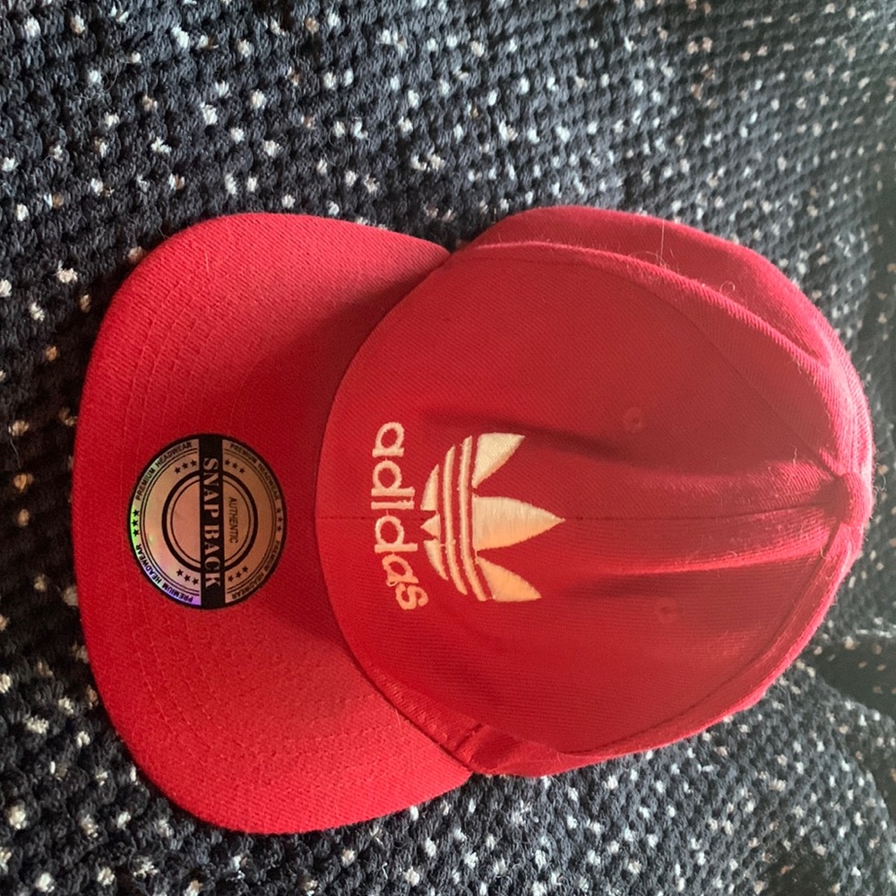 Adidas snap back